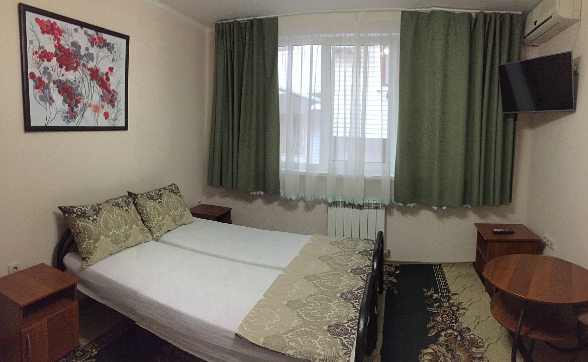 Двухместный стандарт на втором этаже. Частный сектор Коттедж на Кольцевой. Лазаревское