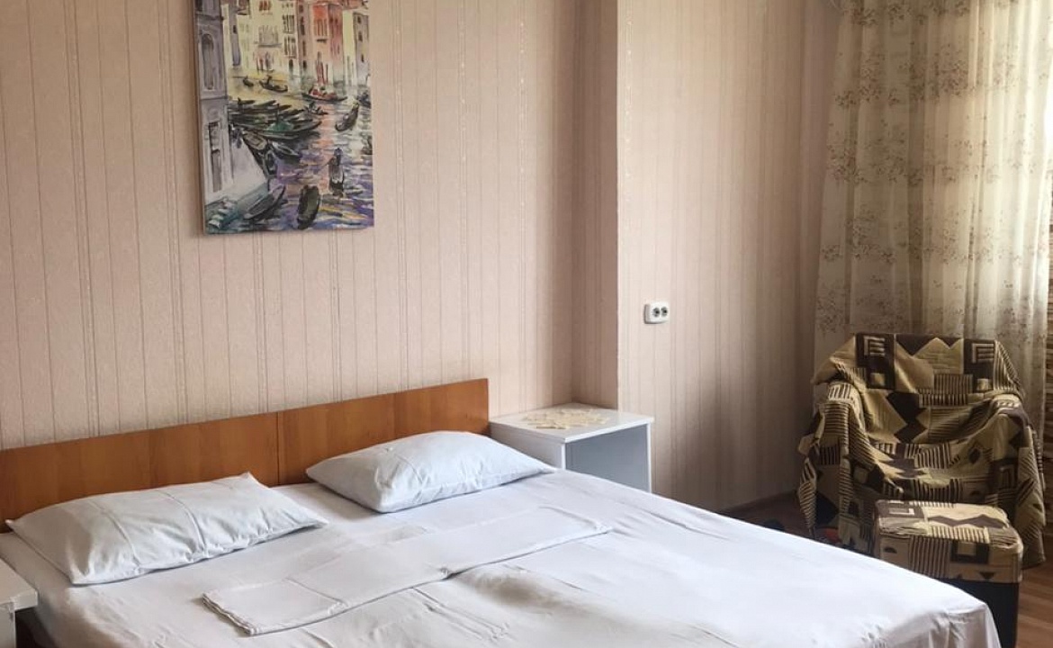 лакоба,13. Квартира в многоквартирном доме Лакоба. Гагра