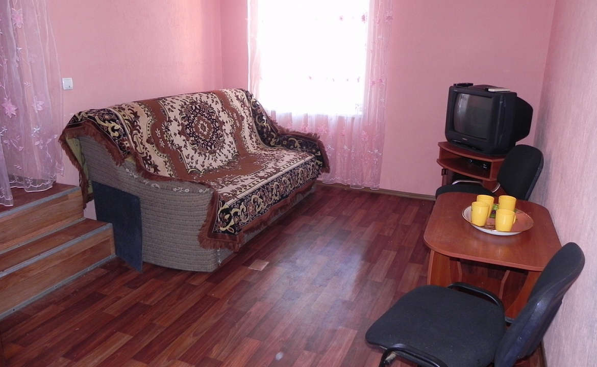 2-комнатный 4-местный номер. Гостевой дом "Вероника". Штормовое