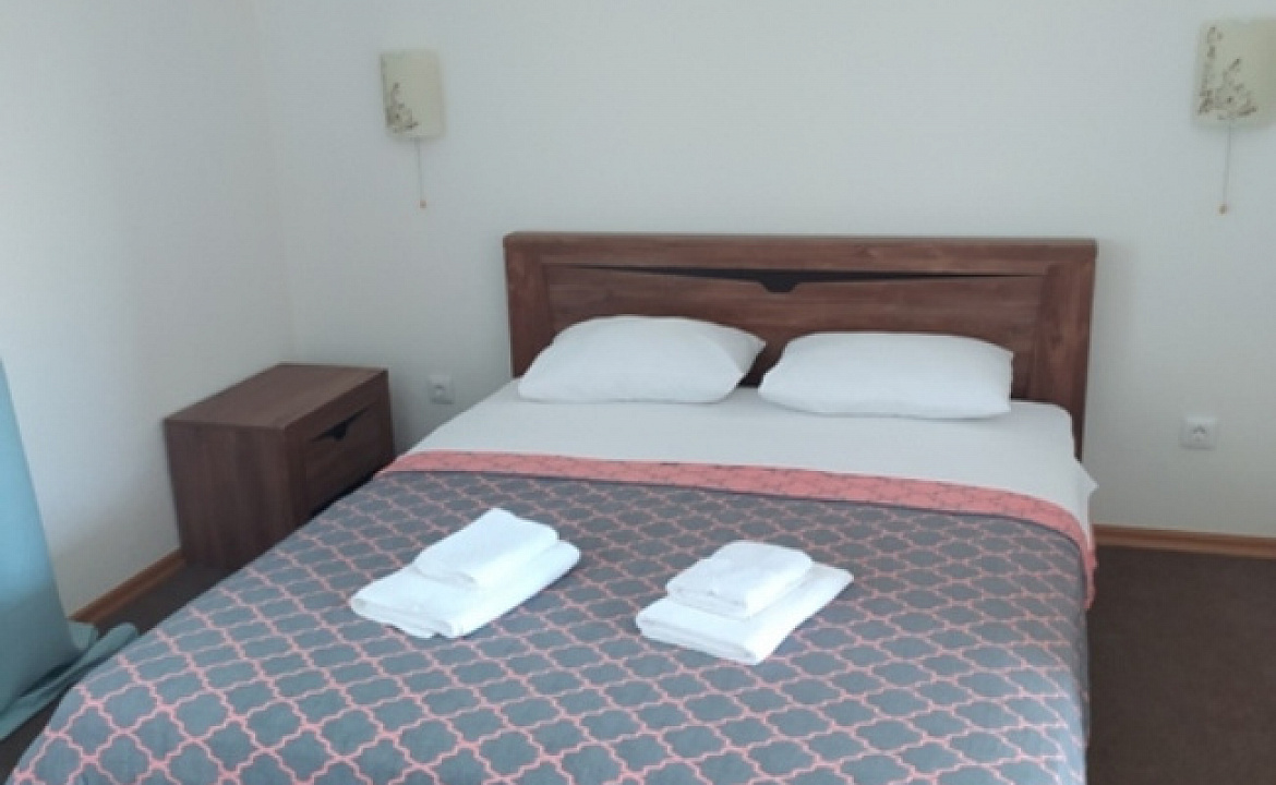 Полулюкс трехместный. Гостевой дом Гостевой дом «Алмарис». Керчь