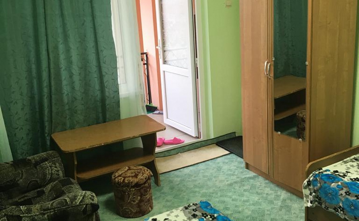 Эконом +. Гостевой дом "Рафаэль" в Пляхо. Пляхо