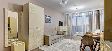 premium Apartments actor Galaxy