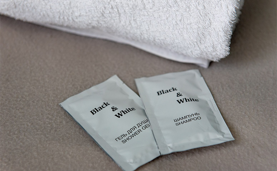 Стандартный номер с 2 раздельными кроватями и балконом. Отель "Ниагара Фоллс". Сочи