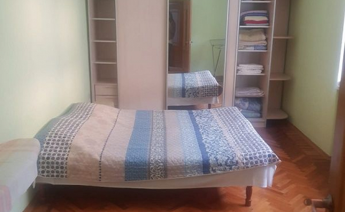 3х-комнатная квартира. Апартаменты в Новом Афоне Лакоба 60 кв.6. Новый Афон