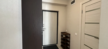 Квартира в многоквартирном доме Уютная студия на первой береговой 