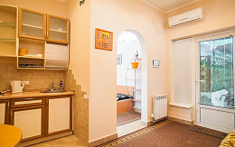 Гостиный дом на Лавровом