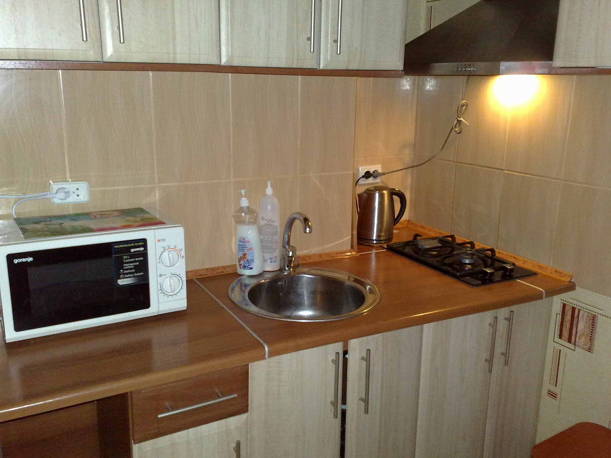 . Квартира в 100 метрах от моря. Алушта . Квартира в 100 метрах от моря. Алушта