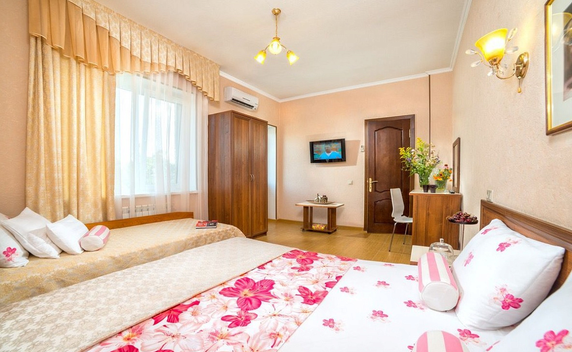 2-х комнатный «Стандарт». Гостиница «М+». Анапа