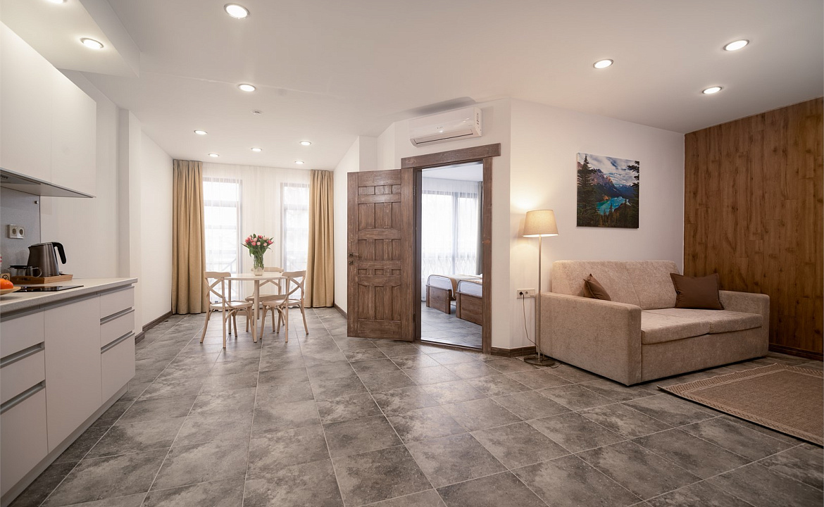 Улучшенные апартаменты. Апарт-отель "Лес-Forest". Красная Поляна