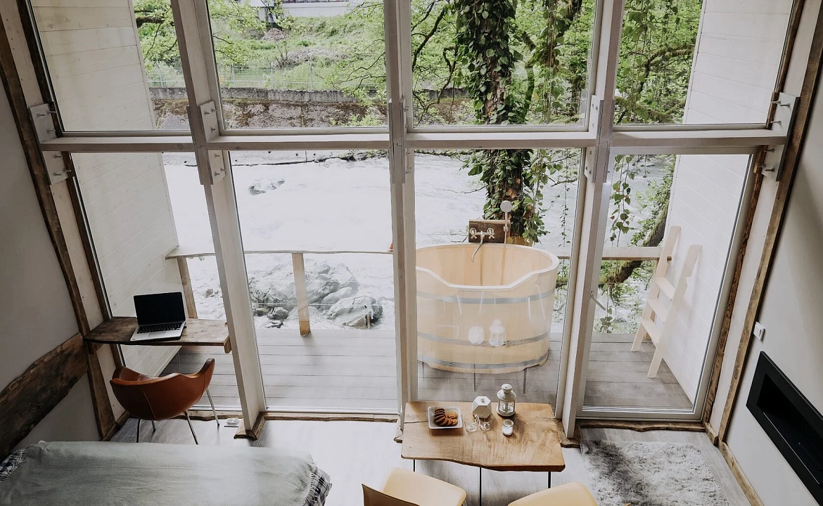 ДОМ №1. Глэмпинг "В Потоке". Красная Поляна