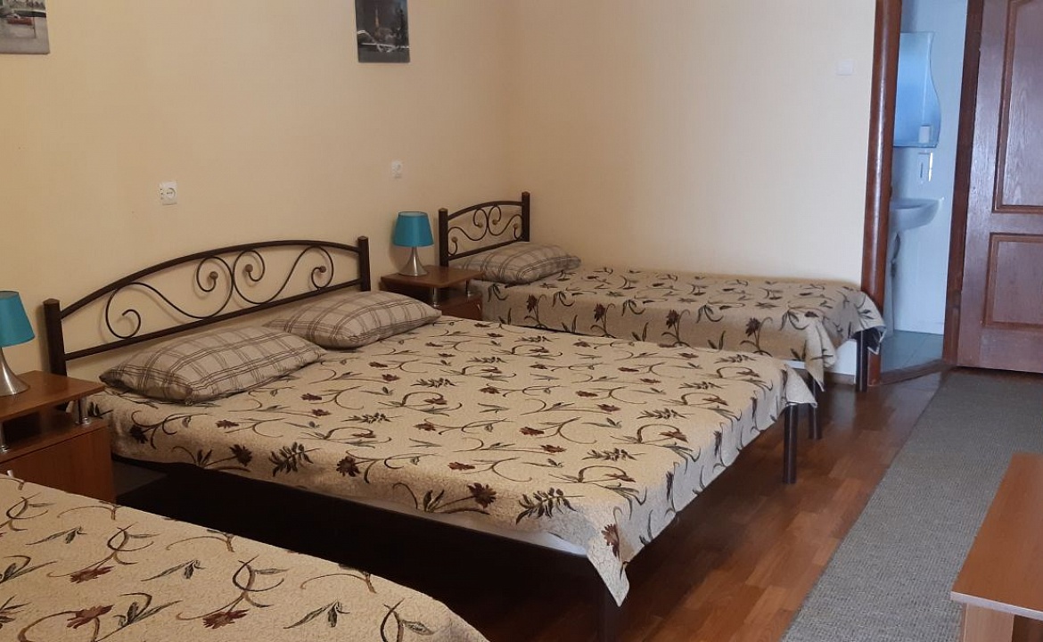 Улучшенный. Гостевой дом Орловка. Севастополь