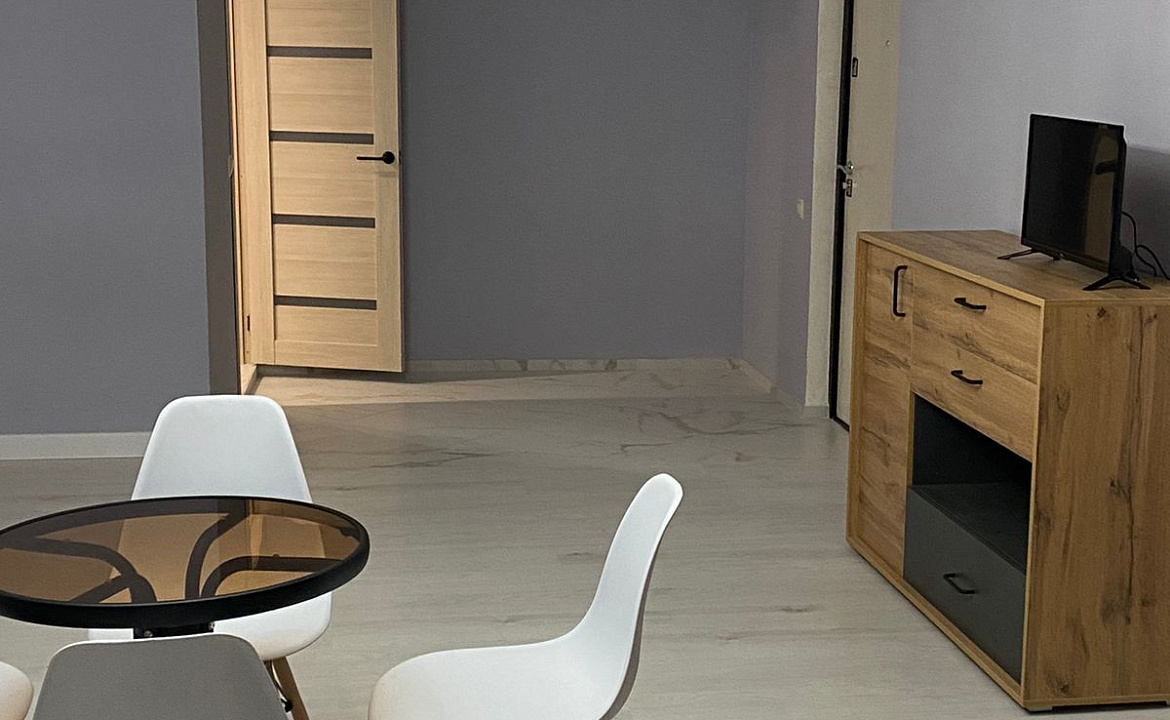 Апартаменты-студия на втором этаже. Частный сектор Buffalo . Сухум