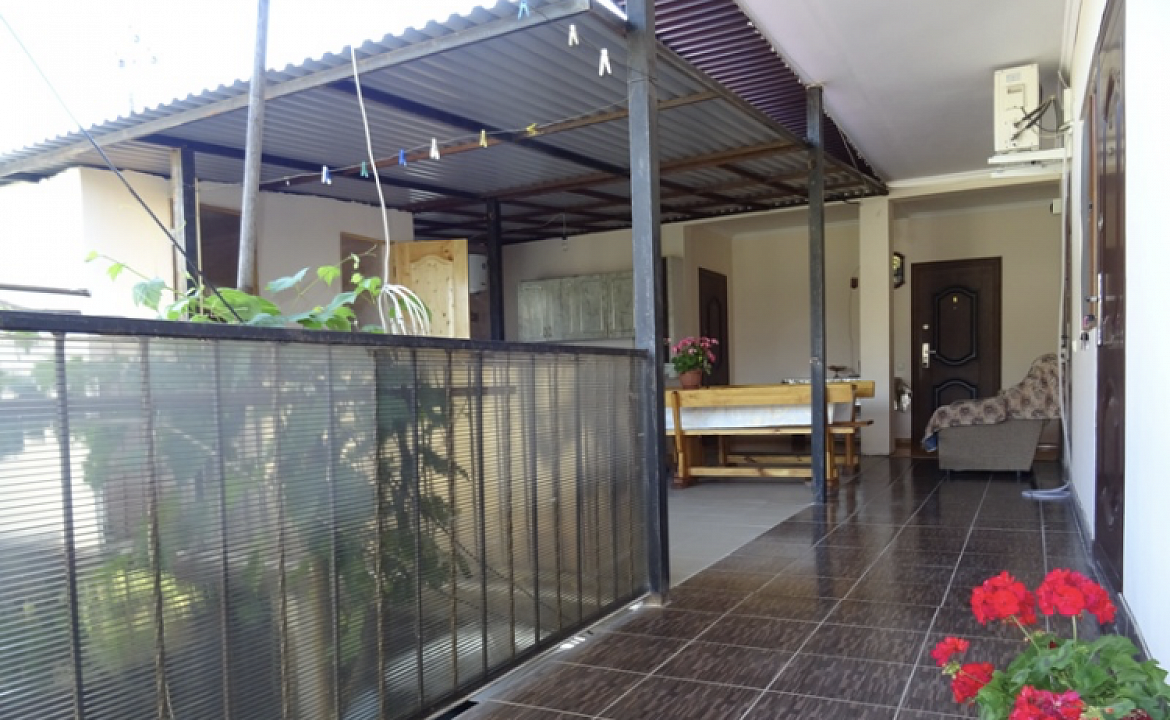 Трёхместный . Частный сектор Гостевой дом «Соломон». Сухум