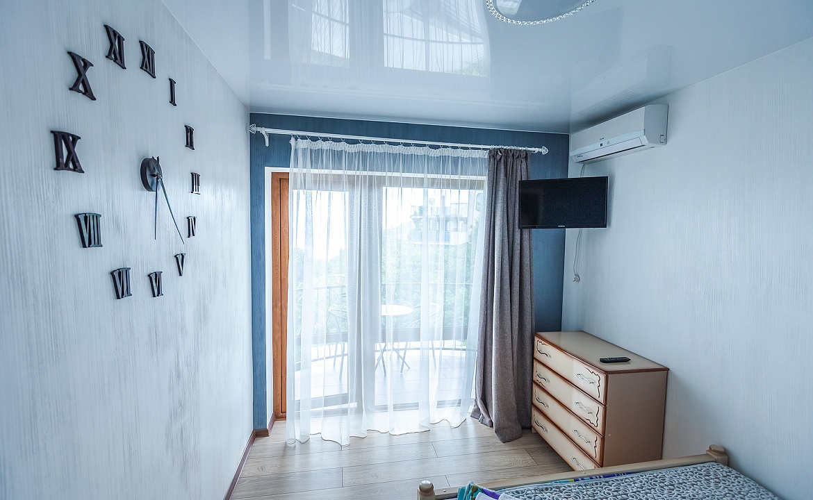 Видовой 3х к. до 6 чел. Гостевой дом Пролетарская 12. Гурзуф