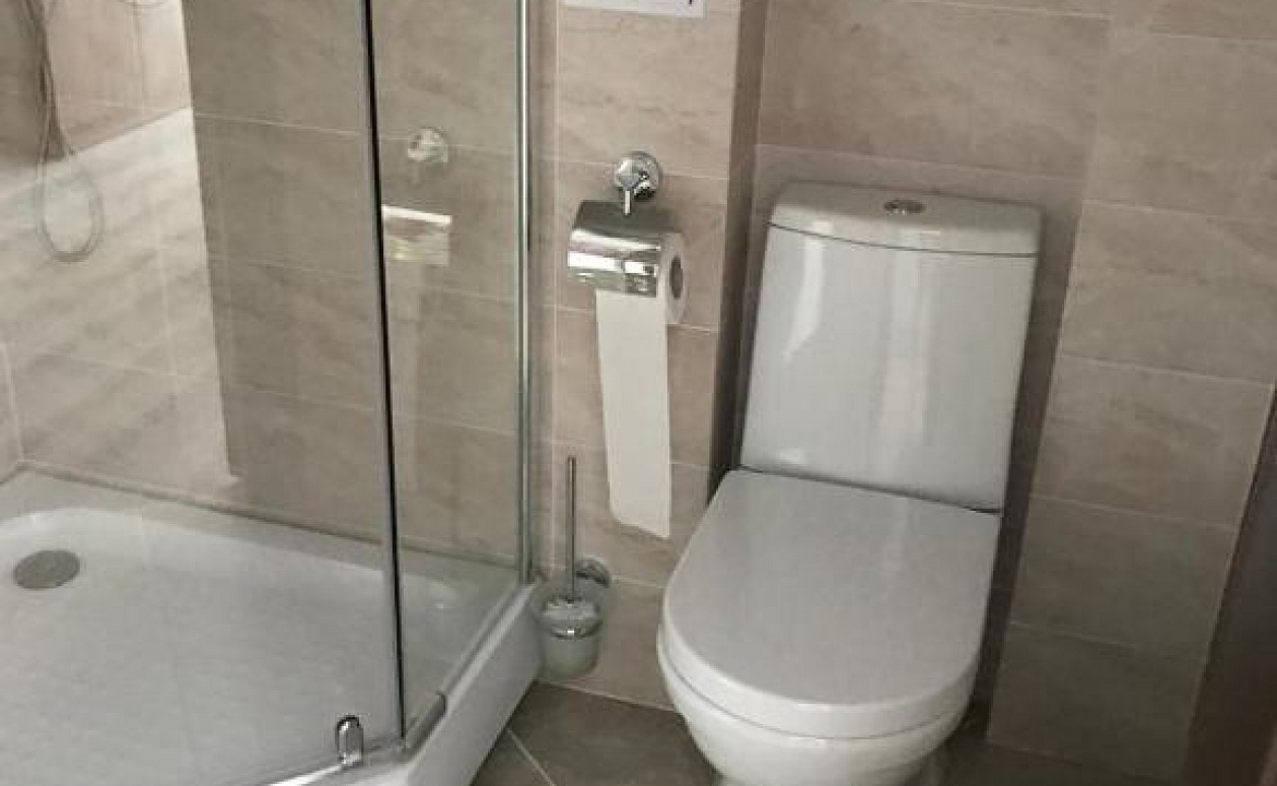 СТАНДАРТНЫЙ 5-ТИ МЕСТНЫЙ НОМЕР С КРЕСЛОМ. Гостевой дом "Family". Лазаревское СТАНДАРТНЫЙ 5-ТИ МЕСТНЫЙ НОМЕР С КРЕСЛОМ. Гостевой дом "Family". Лазаревское