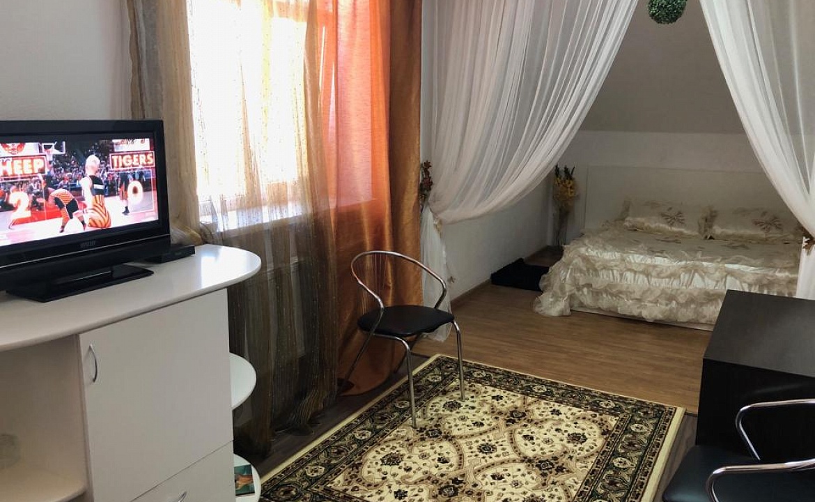 Супер Люкс с балконом. СЕТЬ ГОСТИНИЦ "ШОКОЛАД". Новороссийск Супер Люкс с балконом. СЕТЬ ГОСТИНИЦ "ШОКОЛАД". Новороссийск