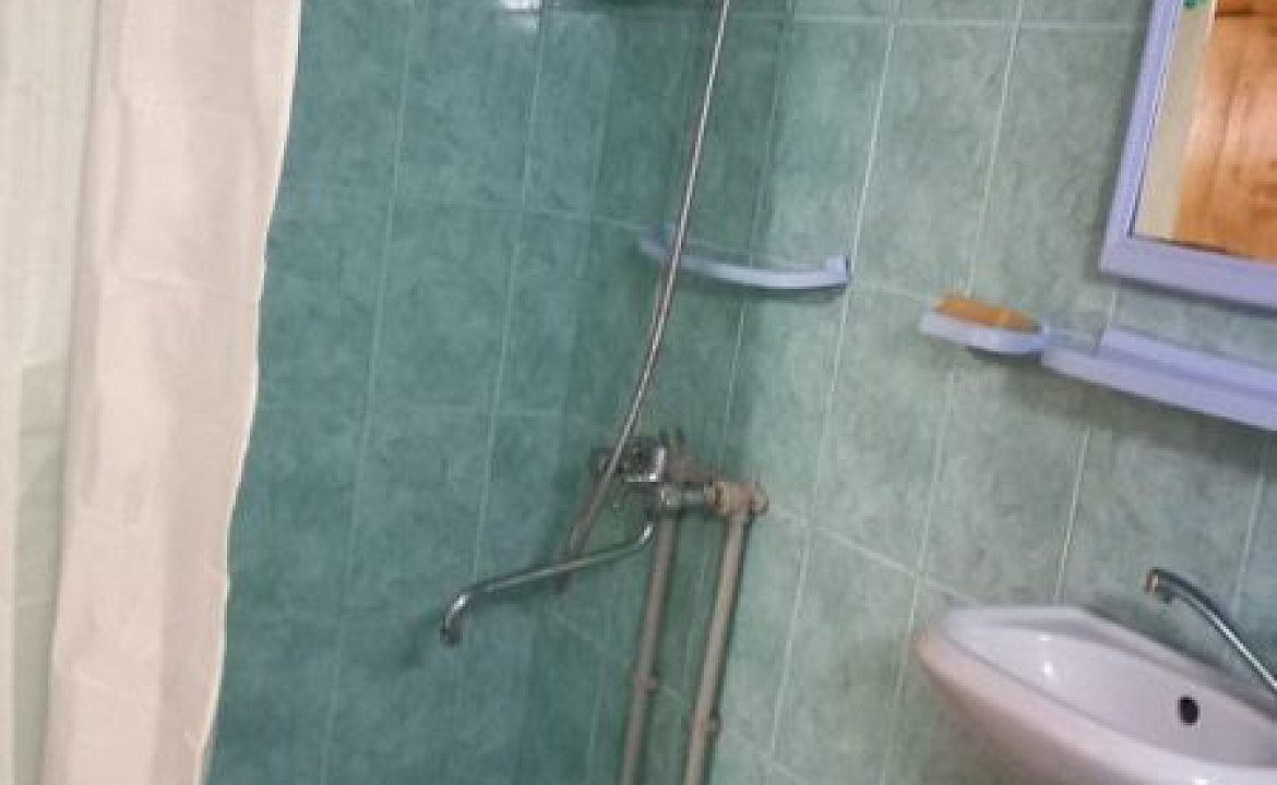 Дом под ключ. Гостевой дом Лакоба 52. Новый Афон