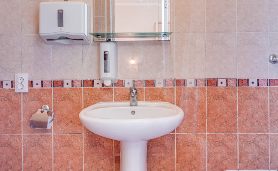 Стандарт одноместный Корпус 1. Гостевой дом "Олива". Анапа