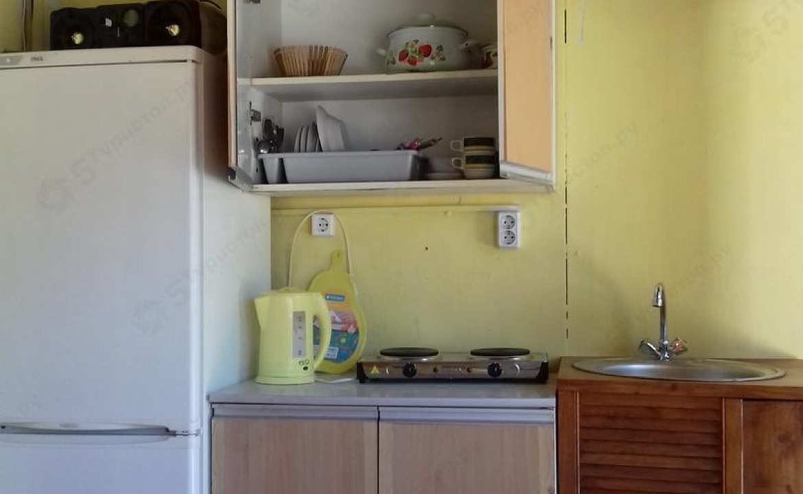 Четырехместный номер Комфорт. Гостевой дом "Вероника" - Должанская. Должанская