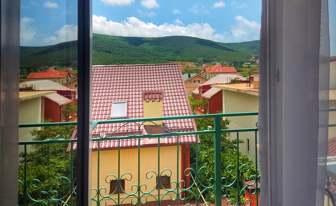 Двухместный с удобствами и балконом. Кровати раздельные. Гостевой дом "Одиссей" - Кабардинка. Кабардинка