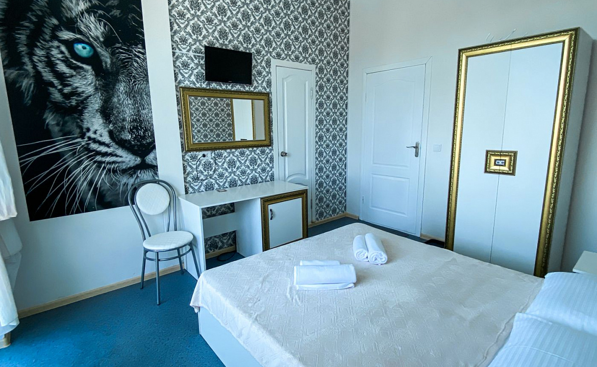 Комфорт 2х местный с балконом. Гостевой дом Волна. Нижнее Джемете