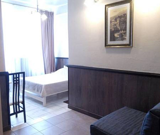 Номер № 1 «Улучшенный комфорт» 2+1. Отель "Таверна".  Номер № 1 «Улучшенный комфорт» 2+1. Отель "Таверна".