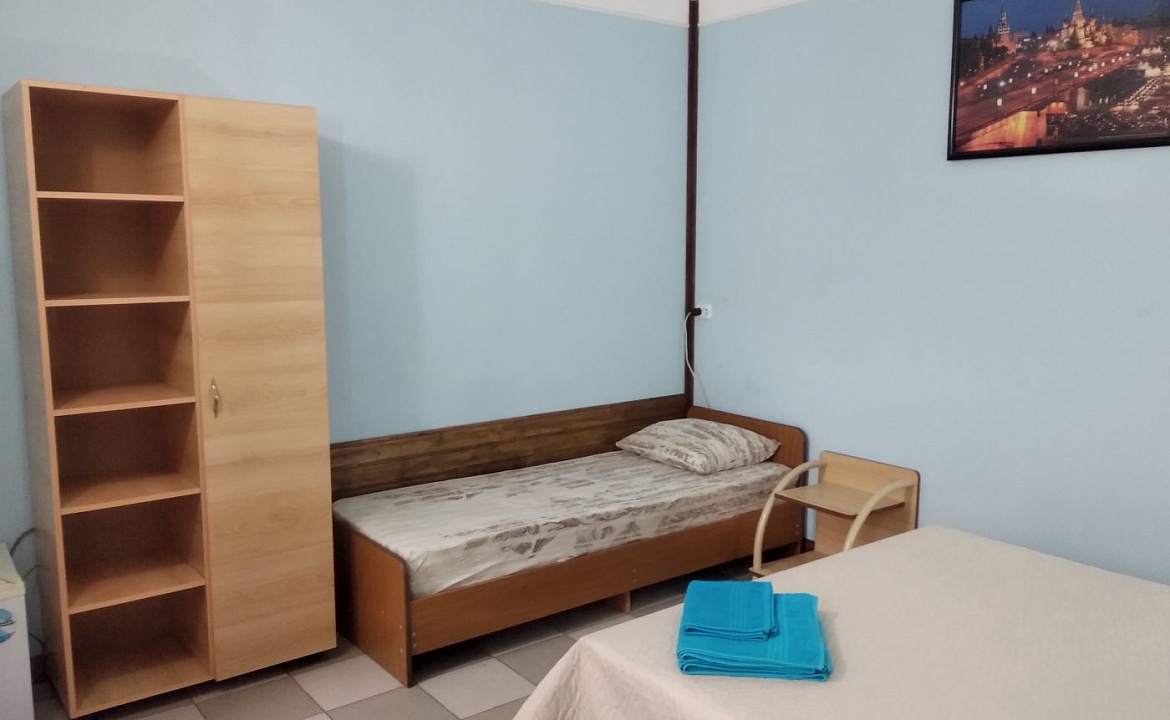 3-х местный номер Стандарт. Гостевой дом "Ростовский дворик". Ольгинка 3-х местный номер Стандарт. Гостевой дом "Ростовский дворик". Ольгинка