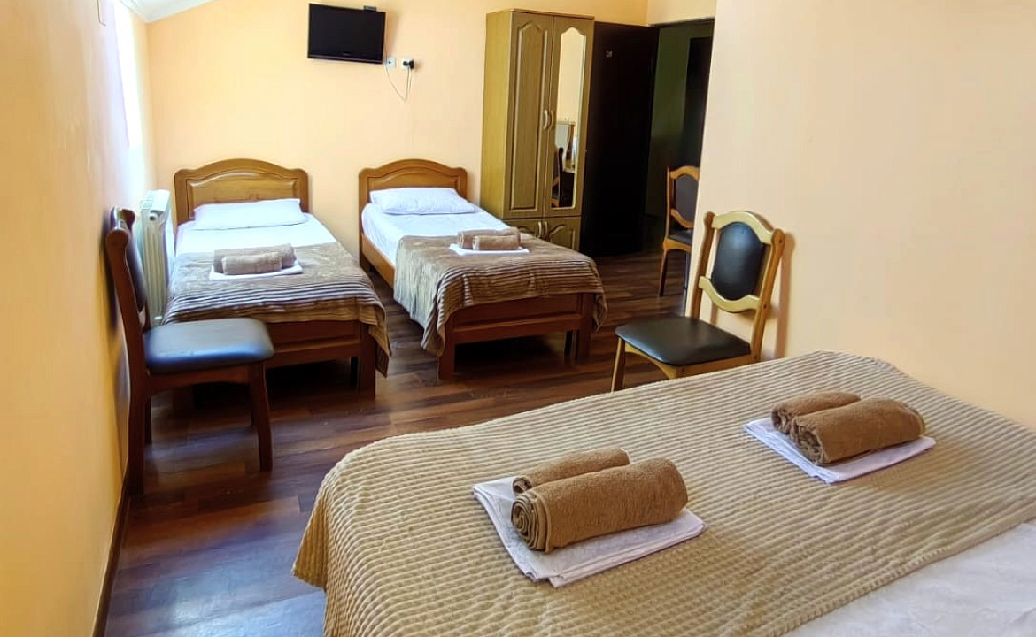 Четырехместный номер «Стандарт». Гостевой дом "Цитрус". Лазаревское