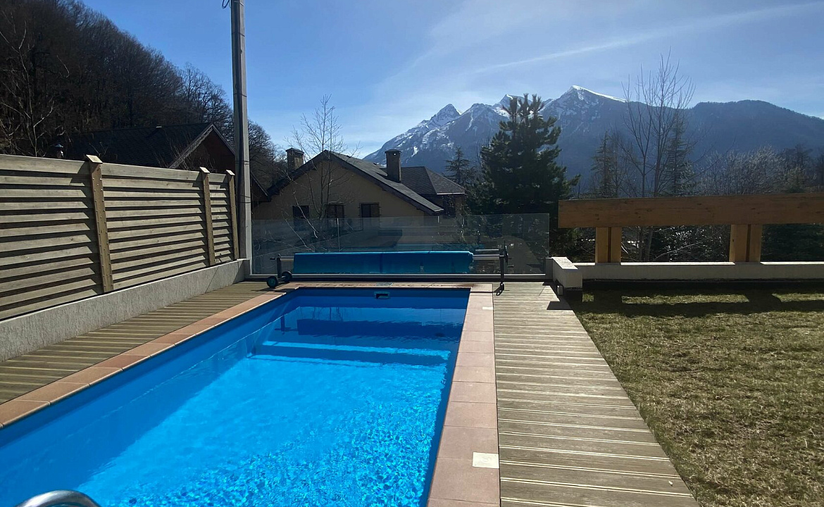 Шале 200 м. Жилье посуточно "СЧАСТЬЕ В ГОРАХ". Красная Поляна