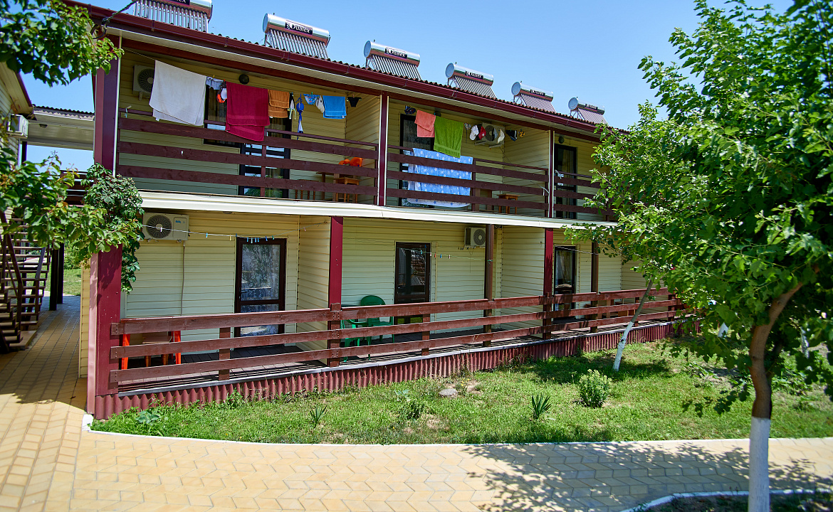 СТАНДАРТ 2-Х КОМНАТНЫЙ 4-Х МЕСТНЫЙ (2Х+2Х) НОМЕР С БАЛКОНОМ КОРПУС №8, 1 И 2 ЭТАЖ, КОРПУС А 2 ЭТАЖ С БАЛКОНОМ, КОРПУС №7 2 ЭТАЖ С БАЛКОНОМ. База отдыха "Ока". Благовещенская