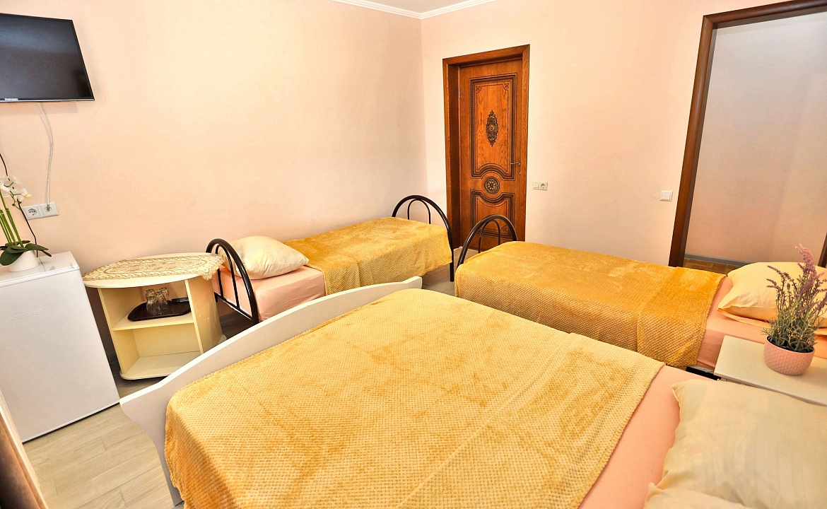 4х местный стандартный номер. Гостевой дом Надежда - Витязево. Витязево 4х местный стандартный номер. Гостевой дом Надежда - Витязево. Витязево