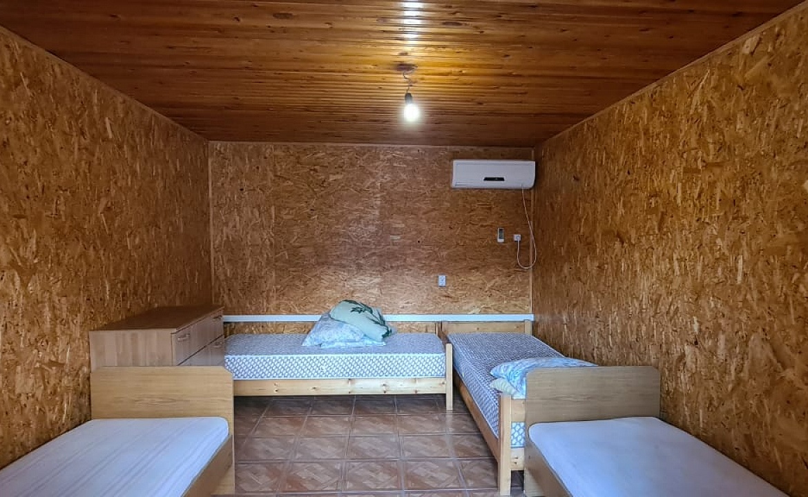 эконом 4-х местный. Частный сектор Спартак. Голубицкая эконом 4-х местный. Частный сектор Спартак. Голубицкая