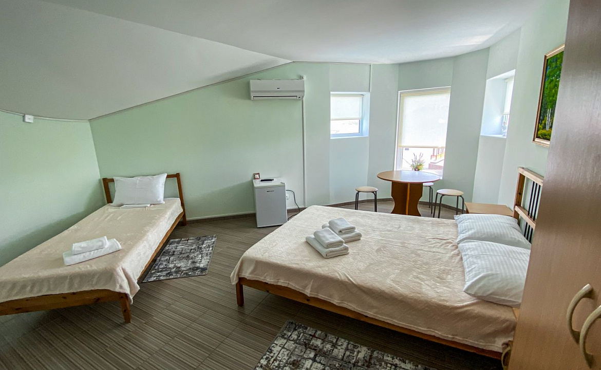 Стандарт 3х местный. Гостевой дом Волна. Нижнее Джемете