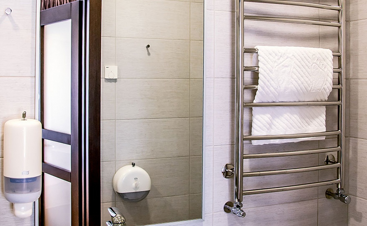 Люкс + (доп. место для ребенка от 12 до 18 лет, 700р в сутки). Гостиница El verano. Геленджик