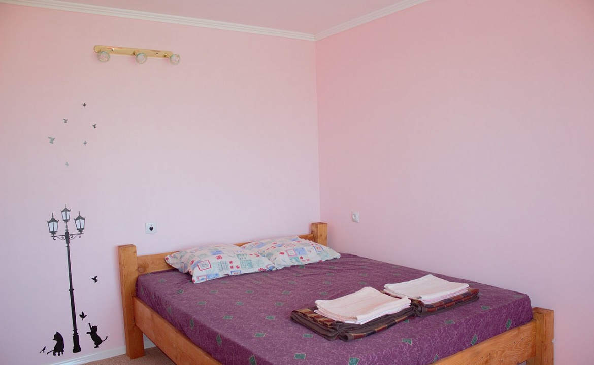 Люкс 2х комнатный 5 местный. Гостевой Дом Melrose. Заозерное