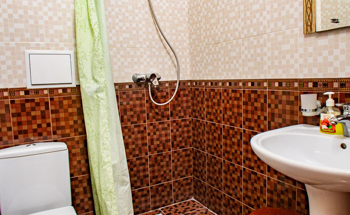 2х местный полулюкс с балконом для 2+2. Отель "Калараш 17а". Лазаревское