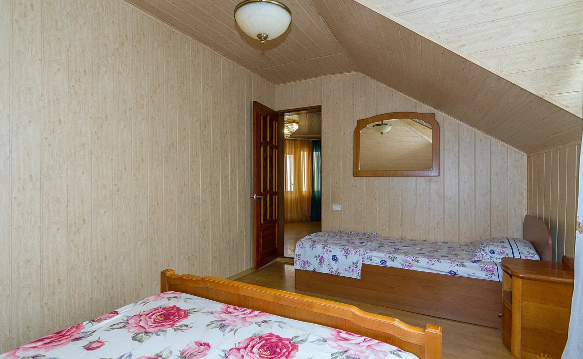 Люкс 3-х комнатный. Гостевой дом "Бриз" - Небуг. Небуг