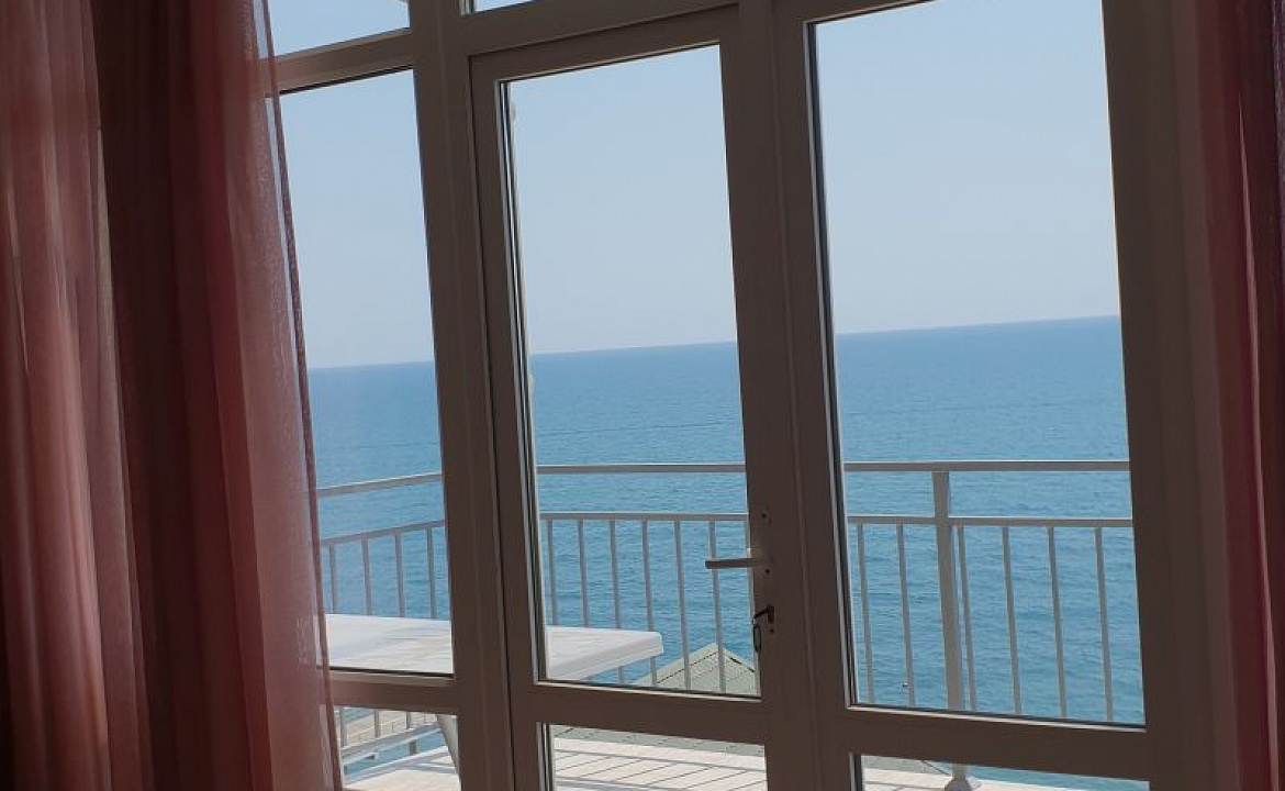 Двухкомнатный VIP № 55. Гостевой дом "Рай". Алушта