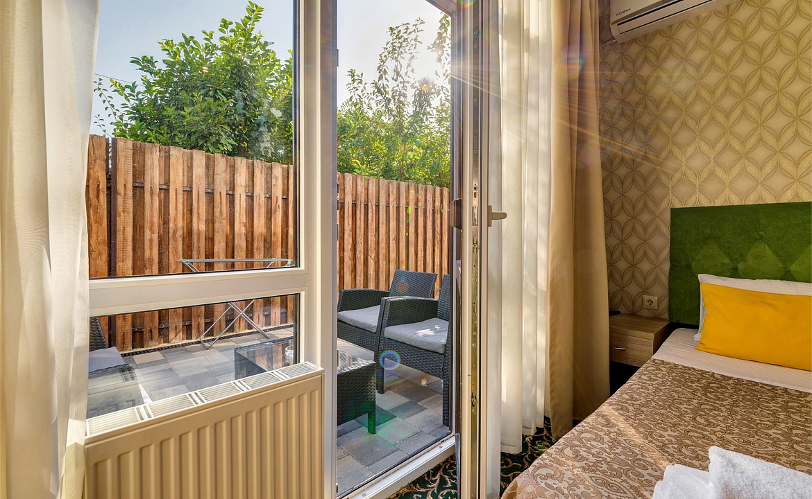 Стандарт 4х-местный с террасой. Отель Премьер. Геленджик