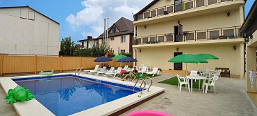 Отель "Русское Море" 