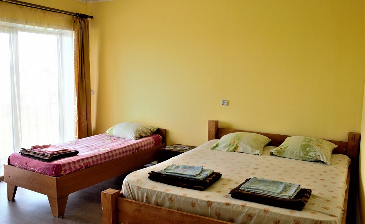 Эконом 3х местный. Гостевой Дом Melrose. Заозерное