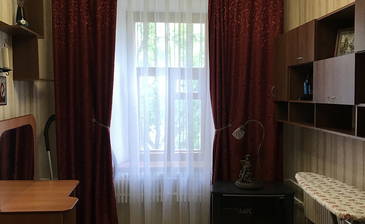 Апартаменты . Гостевой дом Алмаз . Ейск