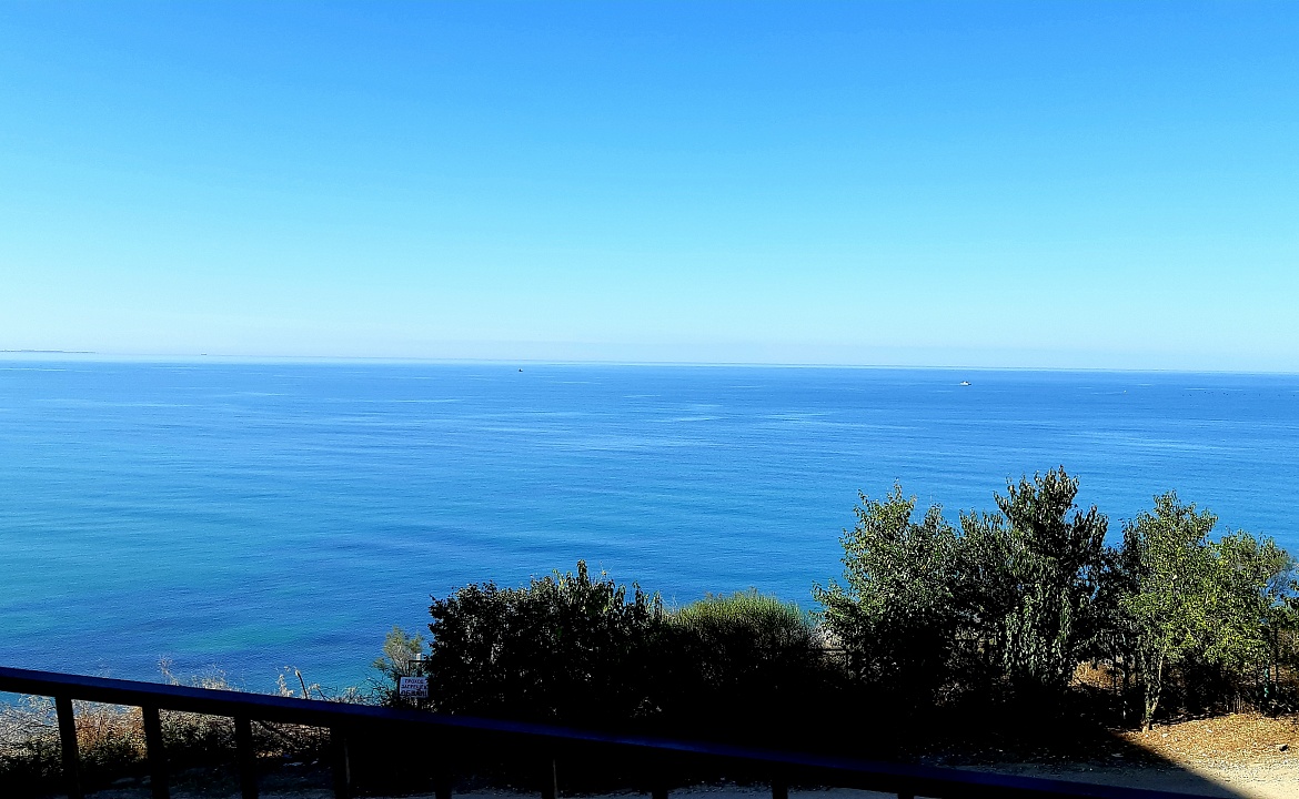 Квартира-студия (кв. №11). Квартира Апартаменты "OLIMP" на Звёздном берегу. Севастополь