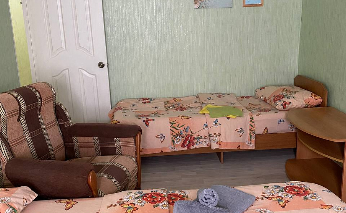 Трехместный. Гостевой дом "Инжир". Новомихайловский