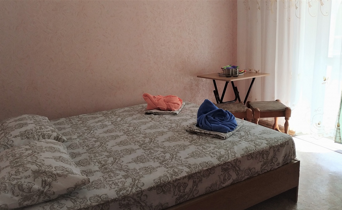 1-местный номер Стандарт с балконом. Гостиница Лагуна. Крым - частный сектор