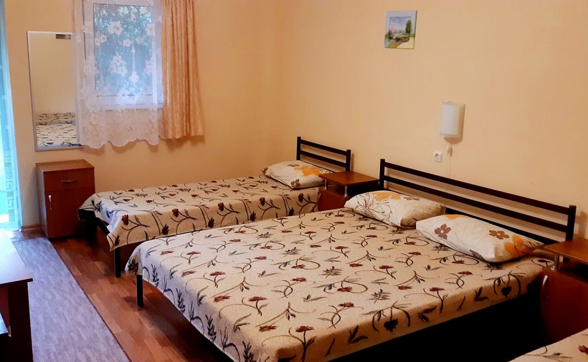 Трёхместный Комфорт. Гостевой дом Орловка. Севастополь