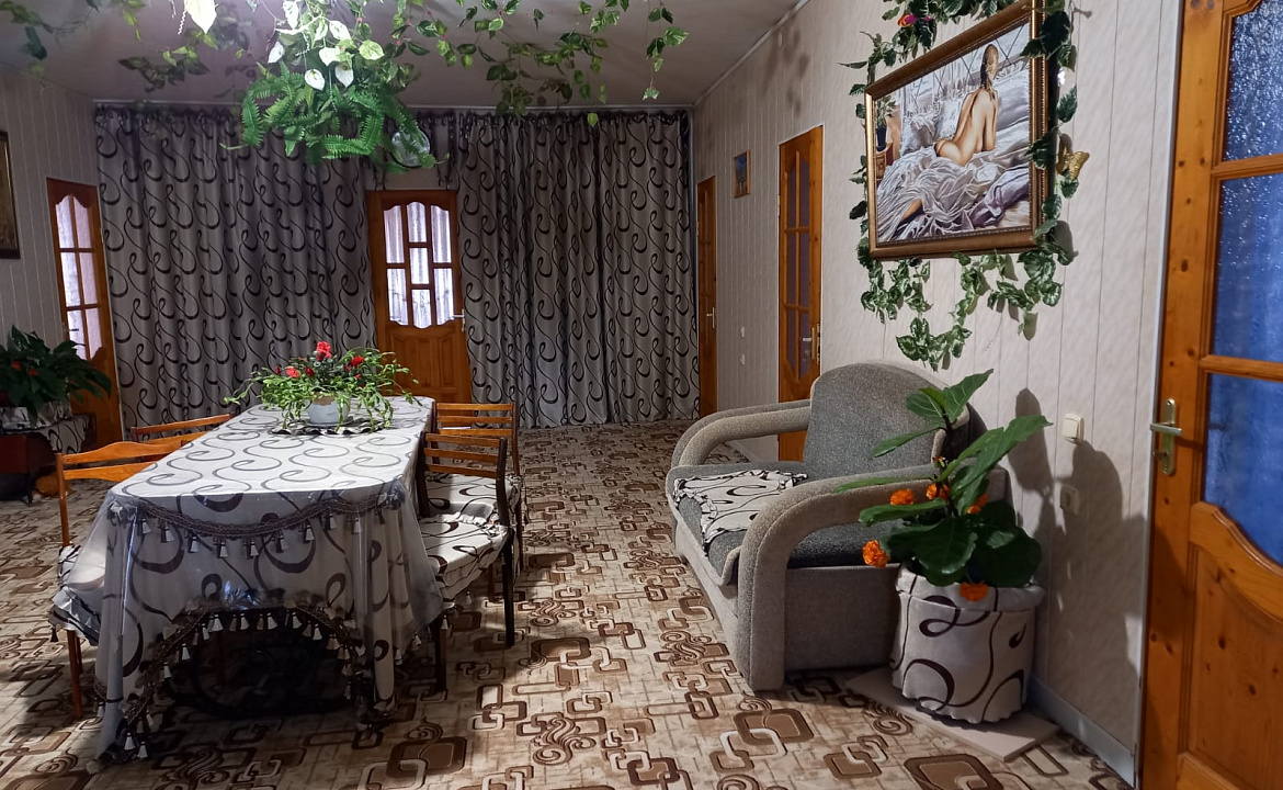 Комната. Гостевой дом "Ласточка" - Лоо. Лоо