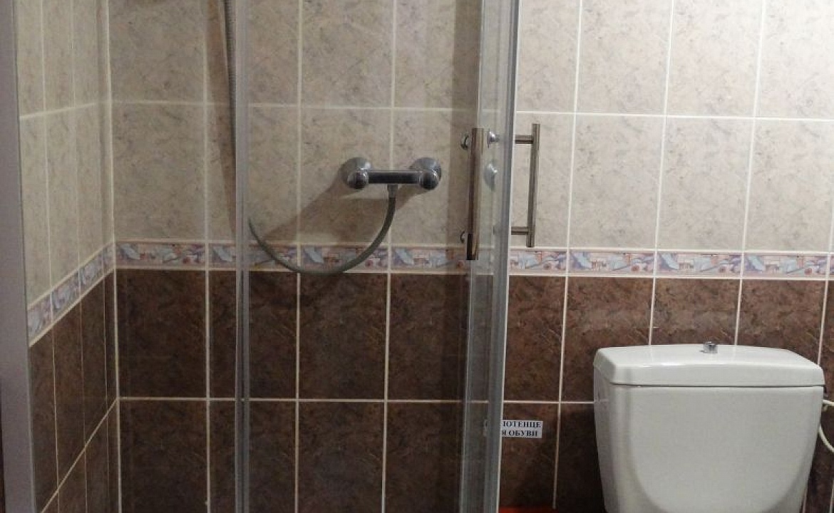 Трехместный «Стандарт». Отель Водноспортивный клуб-отель "Торнадо". Ейск