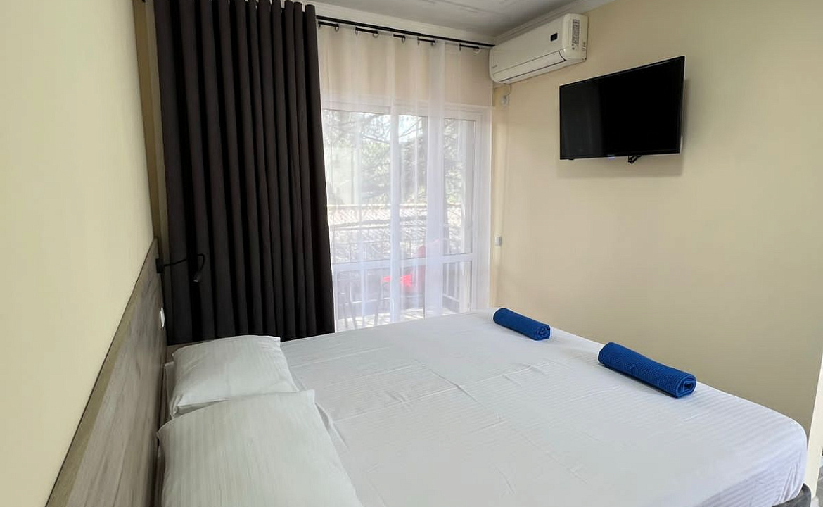 Двухместный люкс. Частный сектор Ул калараш 77. Лазаревское