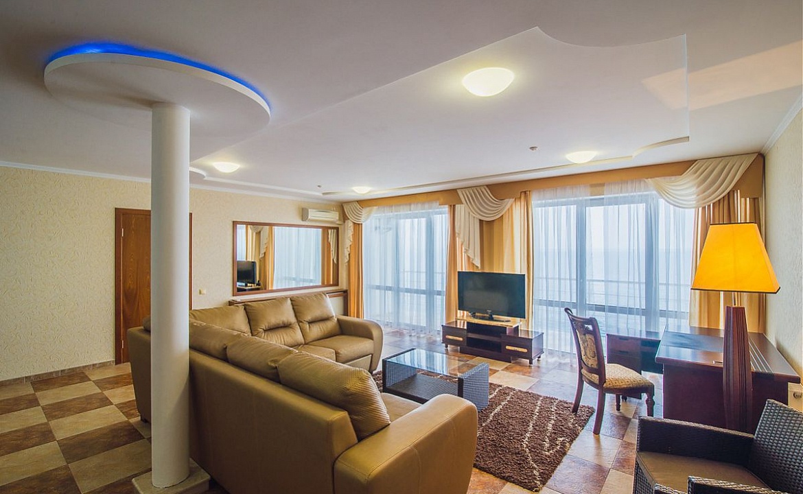 Апартаменты. Hotel & Osteophaty center "Lotus". Утёс